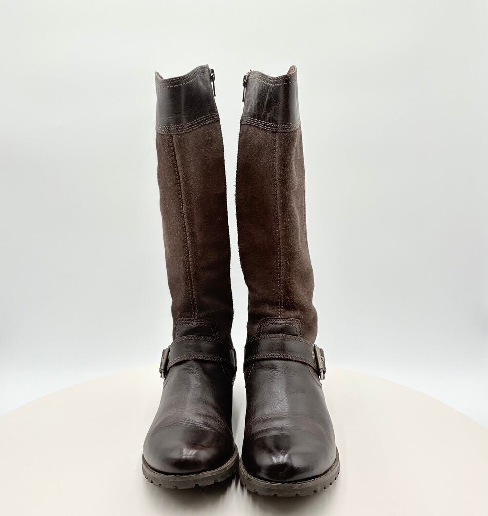 Timberland leather riding boots. overall height is 15"